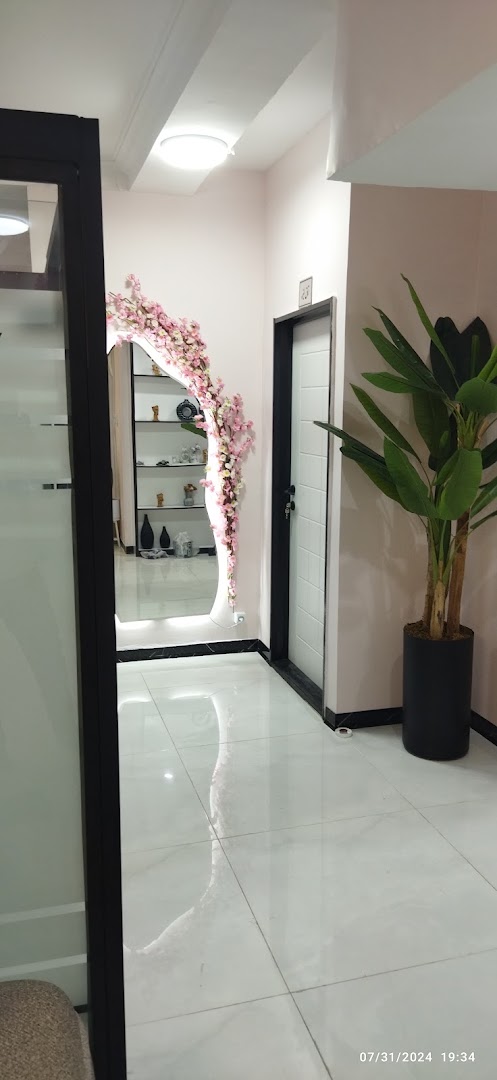 نمونه‌کار کلینیک زیبایی نیکشا