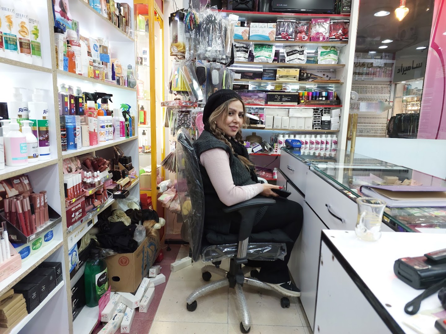 نمونه‌کار فروشگاه آرایشی فرشته