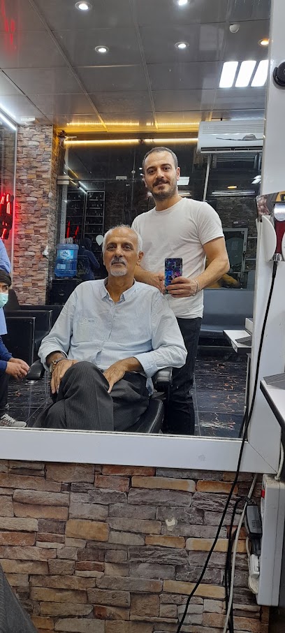 آرایشگاه فرزاد