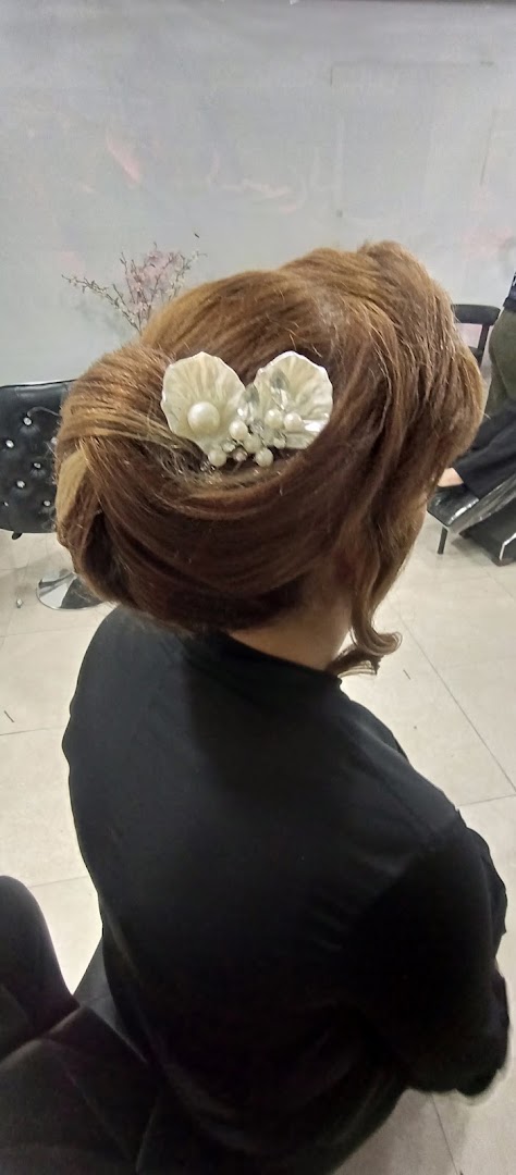 نمونه‌کار مجموعه زیبایی سی بل