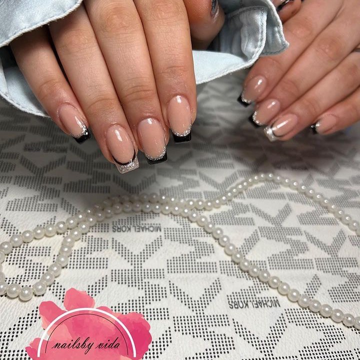نمونه‌کار سالن زیبایی میترا