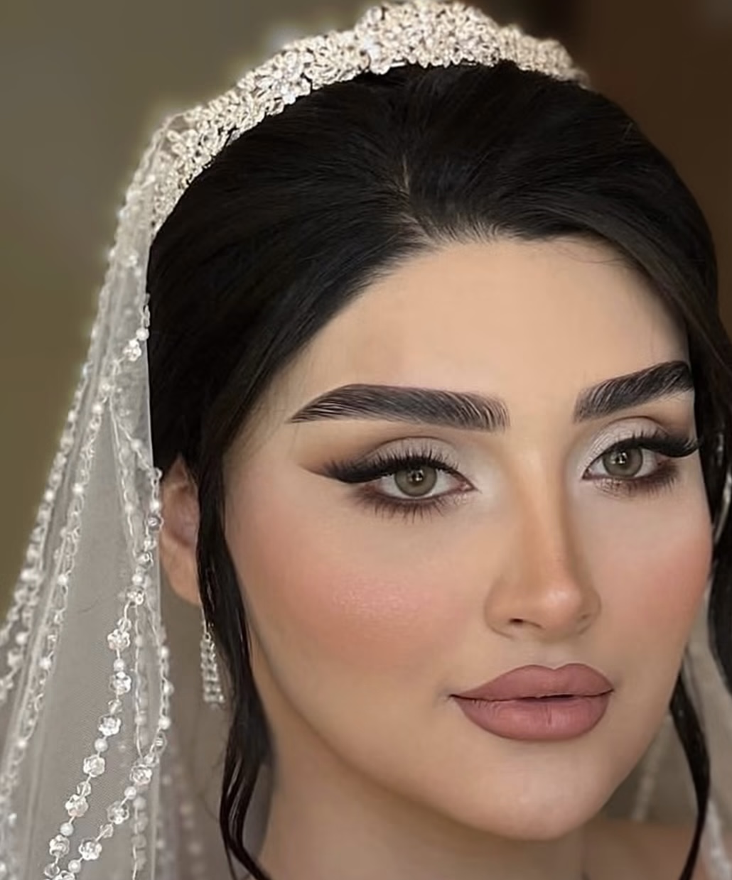 نمونه‌کار سالن زیبایی آراما