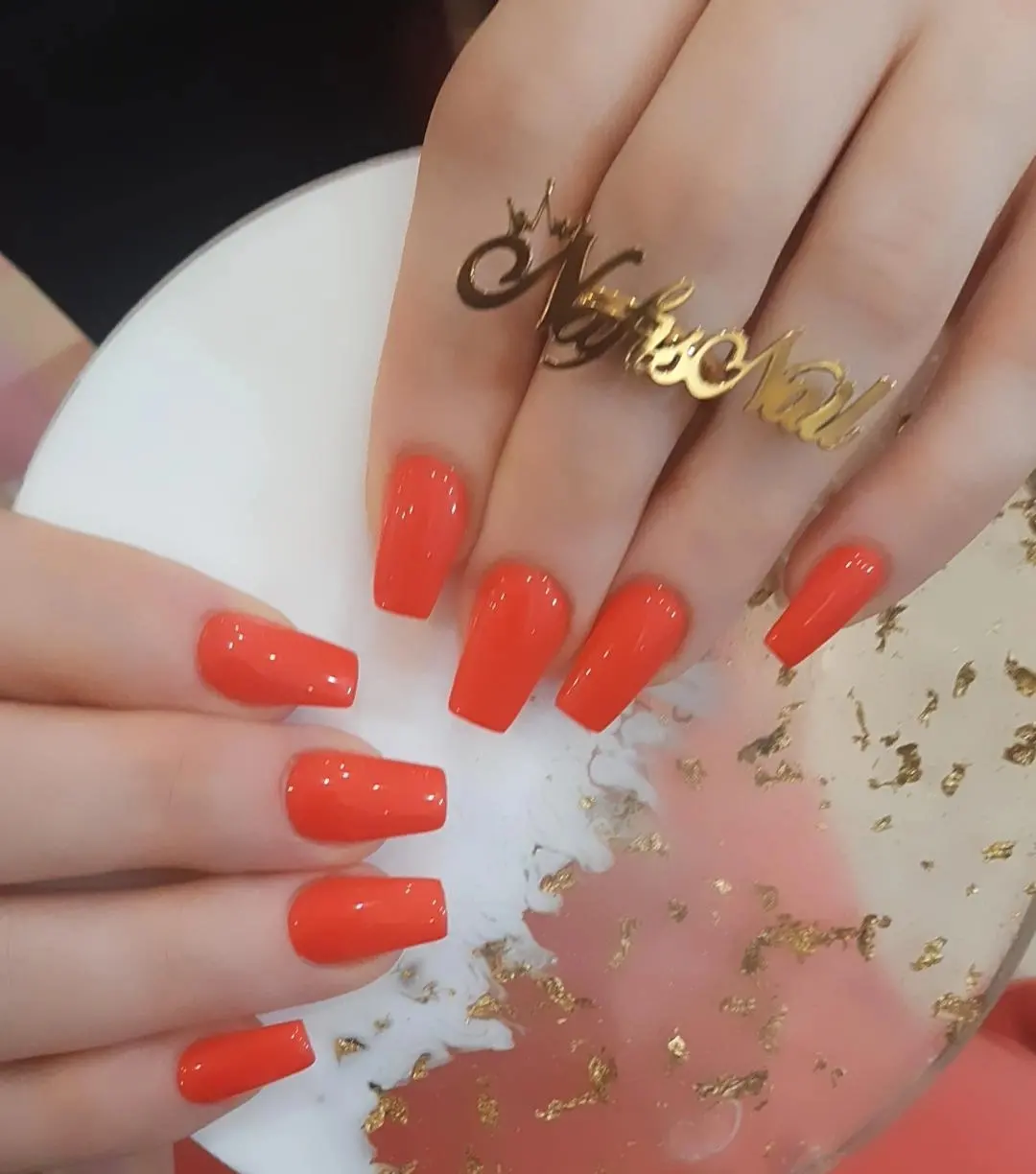 نمونه‌کار سالن تخصصی ناخن و مژه نفیس