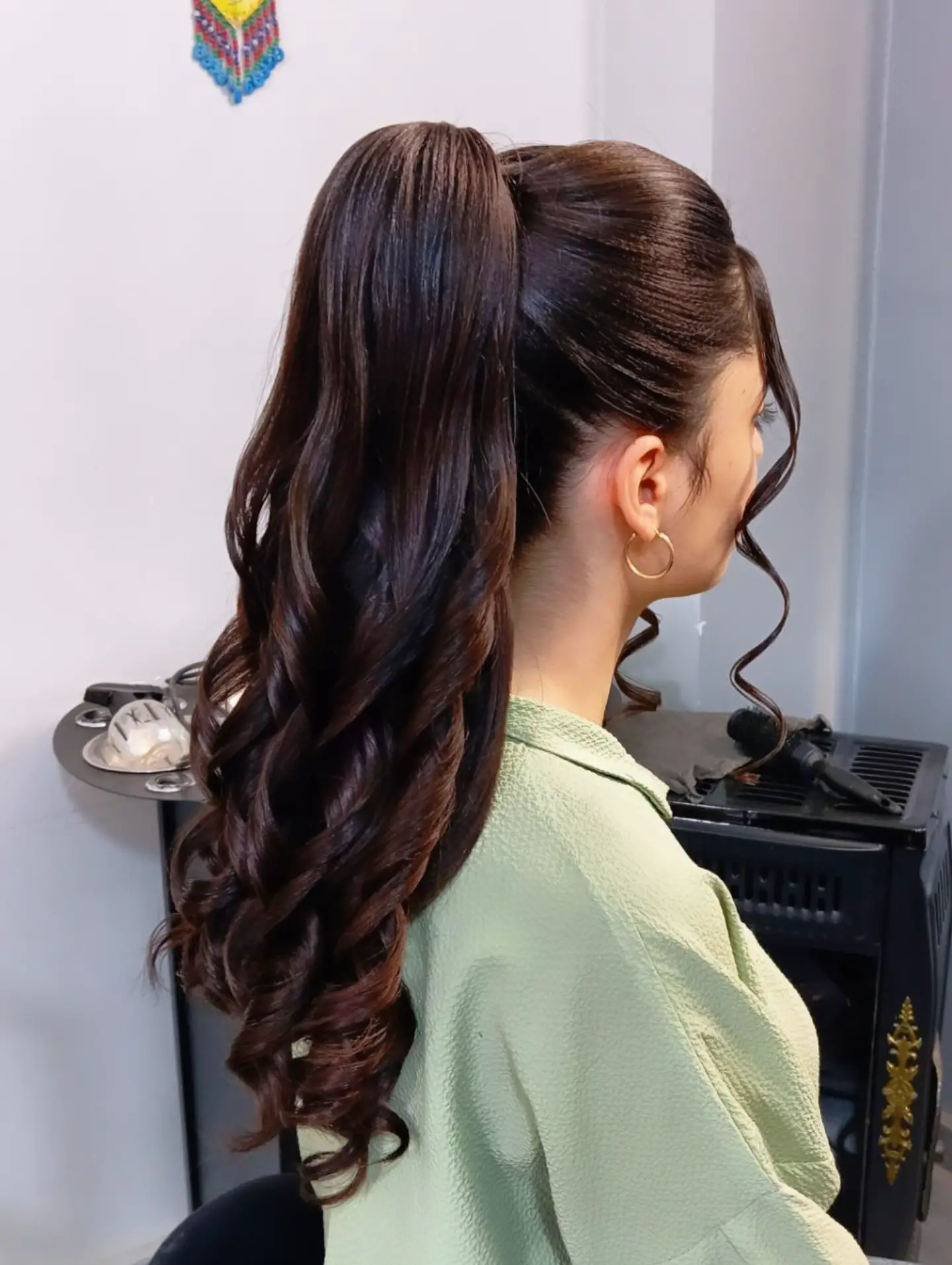 نمونه‌کار سالن زیبایی موچین