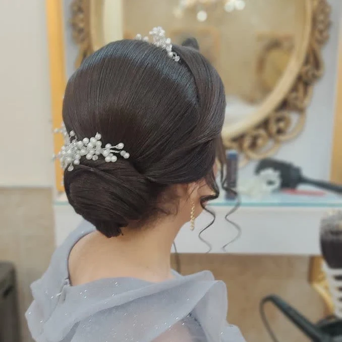نمونه‌کار سالن زیبایی بنفشه