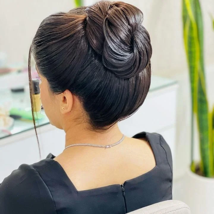 نمونه‌کار سالن زیبایی بنفشه