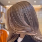 نمونه‌کار سالن زیبایی زهرا میرفندرسکی