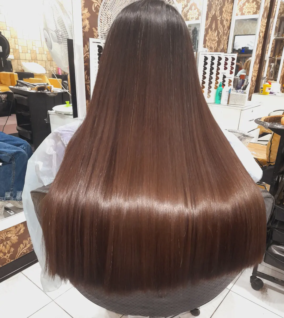 نمونه‌کار سالن زیبایی نگین