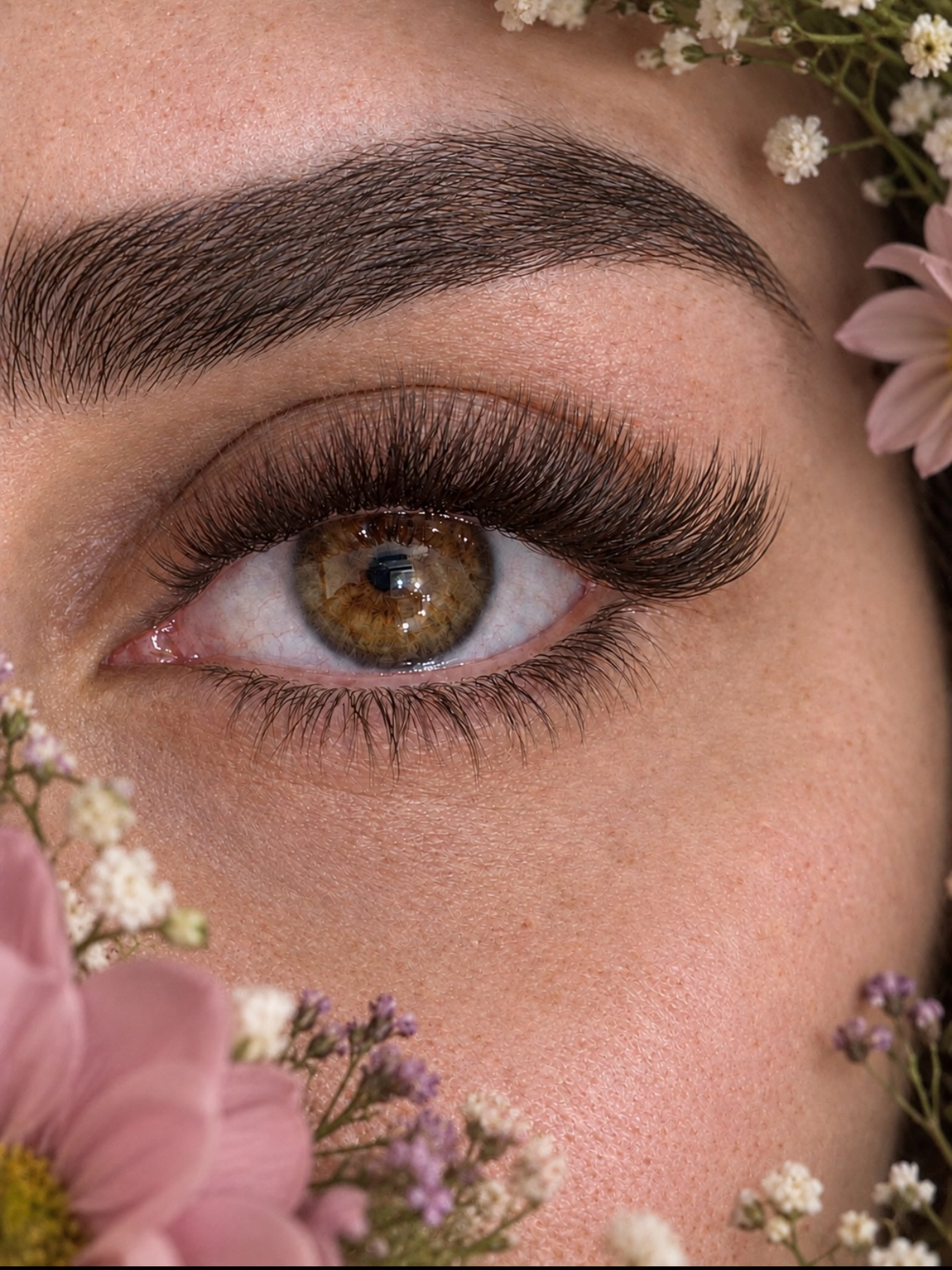 نمونه‌کار سالن زیبایی نازنین رضایی
