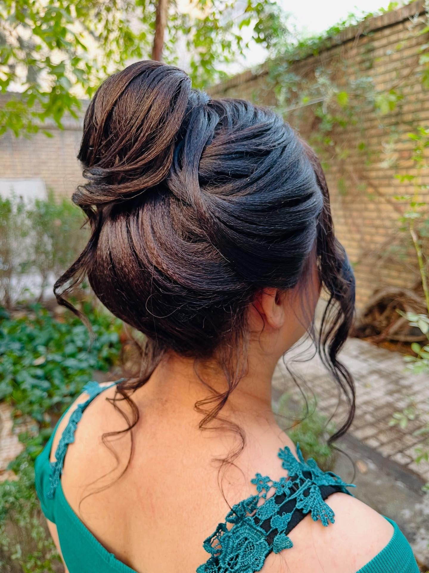 نمونه‌کار سالن زیبایی ساوَج