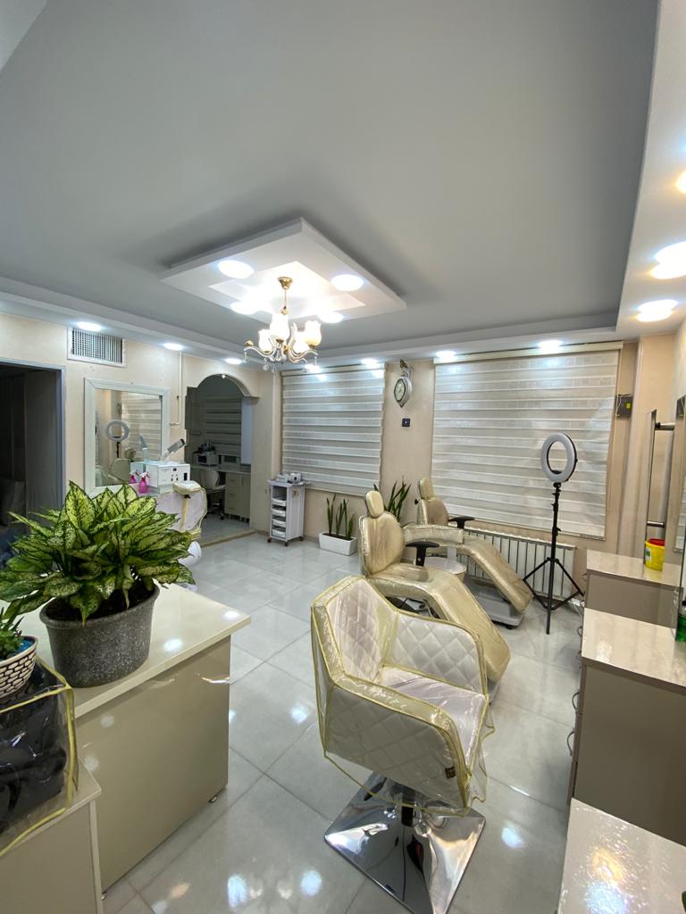 نمونه‌کار سالن زیبایی آناشید
