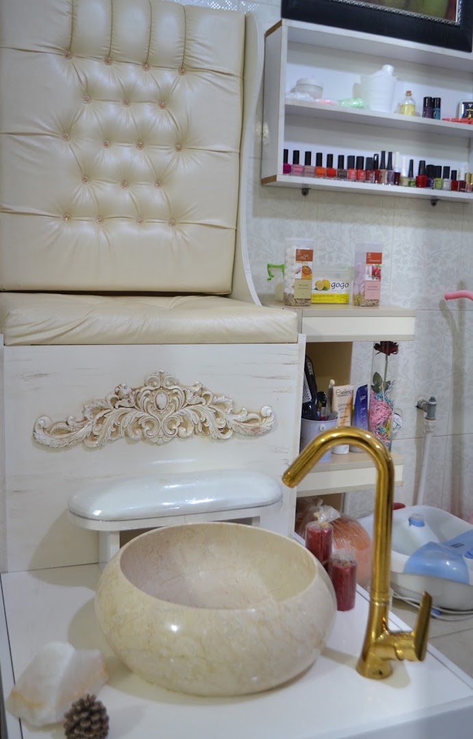 نمونه‌کار سالن زیبایی ویولت